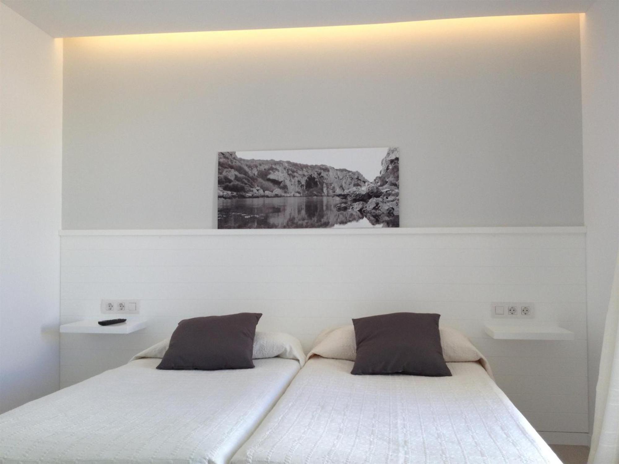 Hostal La Palma Fornells  Ruang foto