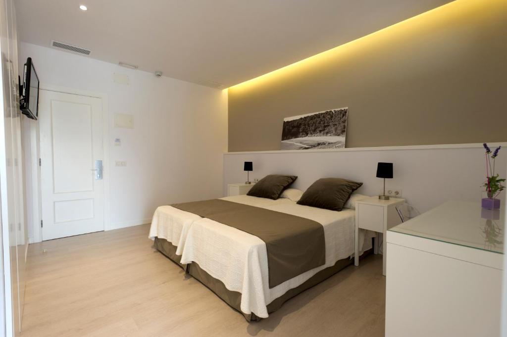 Hostal La Palma Fornells  Bagian luar foto