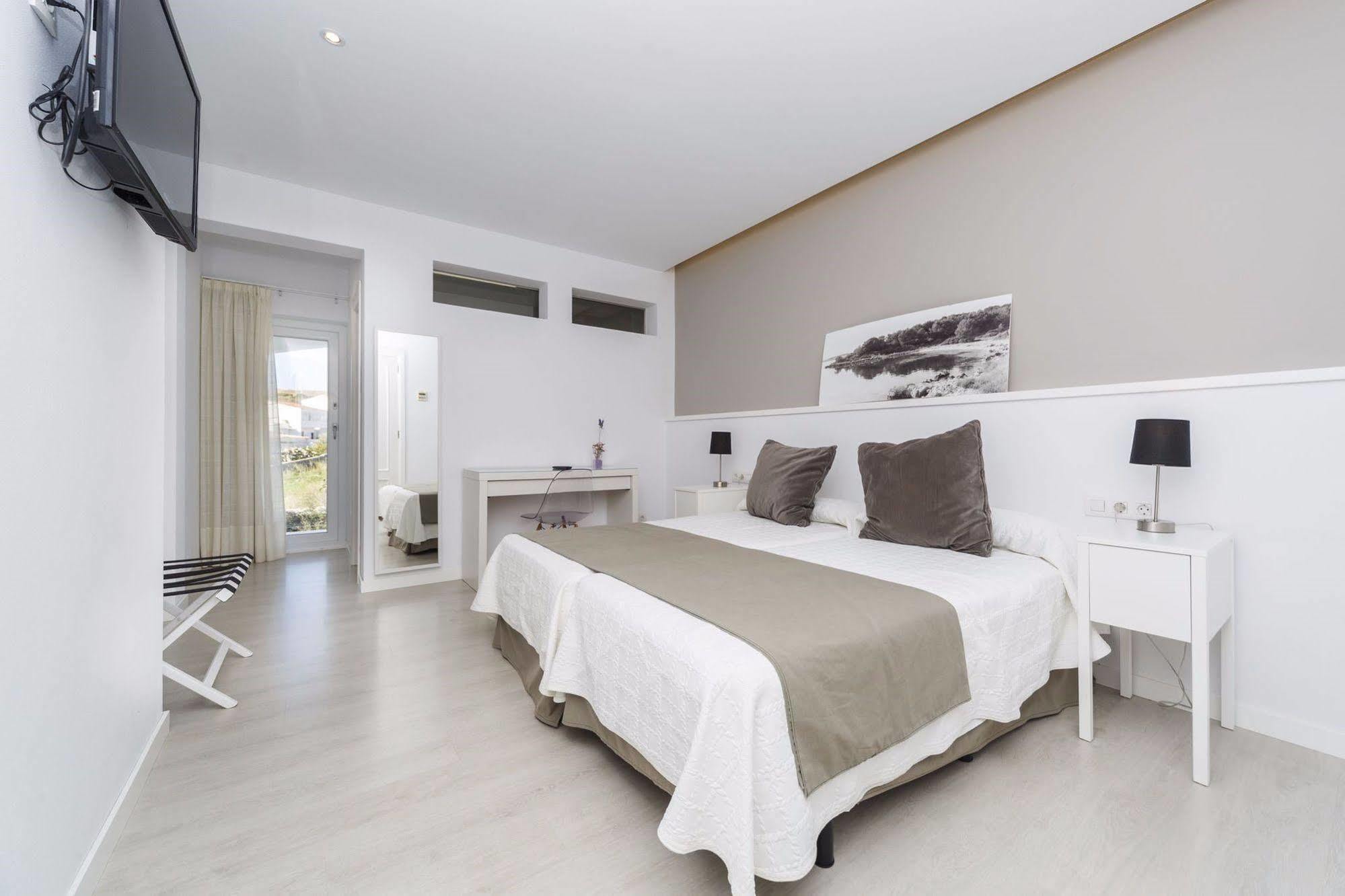 Hostal La Palma Fornells  Bagian luar foto